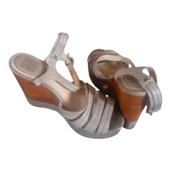 Frye Corrina Stitch Taupe/Gray Leather Platform Wedge Heel Strappy Sandals Sz 7 - Picture 4 of 10